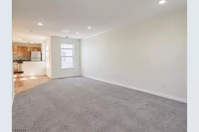 524 Great Beds Ct, Perth Amboy, NJ 08861 - Photo 4