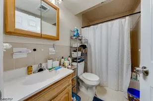 12 Seabury Ct, Newark, NJ 07104 - Photo 8