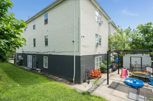 12 Seabury Ct, Newark, NJ 07104 - Photo 36