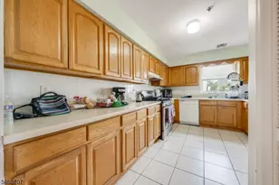 12 Seabury Ct, Newark, NJ 07104 - Photo 26
