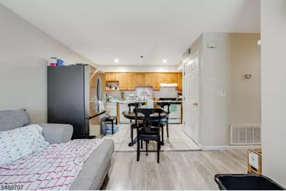 12 Seabury Ct, Newark, NJ 07104 - Photo 4