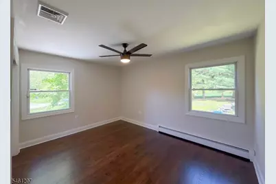 8 Woodland Dr, Washington Township, NJ 07853 - Photo 14