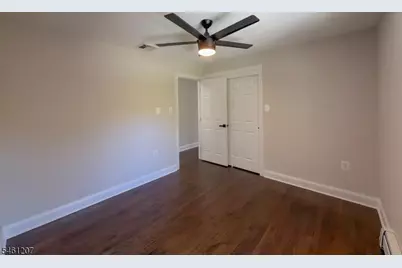 8 Woodland Dr, Washington Township, NJ 07853 - Photo 24
