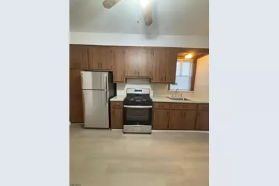 23 Lindsley Pl, East Orange, NJ 07018 - Photo 2