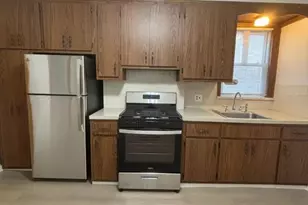23 Lindsley Pl, East Orange, NJ 07018 - Photo 2