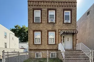 23 Lindsley Pl, East Orange, NJ 07018 - Photo 1