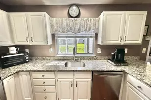 589B Madison Dr, Monroe Township, NJ 08831 - Photo 14