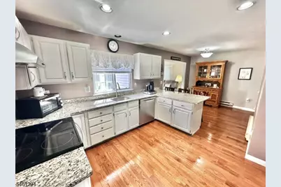 589B Madison Dr, Monroe Township, NJ 08831 - Photo 20