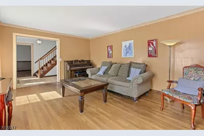 22 Ditmars Cir, Hillsborough Township, NJ 08844 - Photo 6