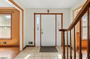 22 Ditmars Cir, Hillsborough Township, NJ 08844 - Photo 4
