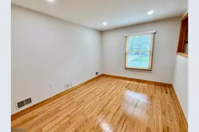 31 Hillside Ave, Florham Park, NJ 07932 - Photo 14