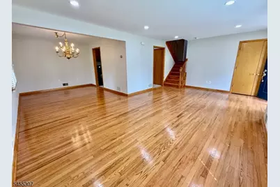 31 Hillside Ave, Florham Park, NJ 07932 - Photo 8