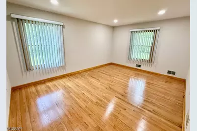 31 Hillside Ave, Florham Park, NJ 07932 - Photo 18
