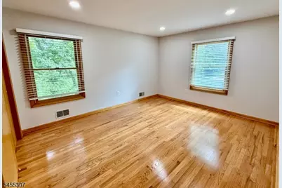 31 Hillside Ave, Florham Park, NJ 07932 - Photo 16