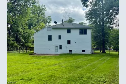 31 Hillside Ave, Florham Park, NJ 07932 - Photo 2