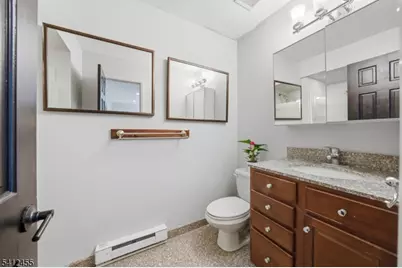 160 Overlook Dr, Union Township, NJ 08809 - Photo 20
