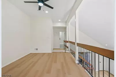 102 Kingsberry Dr, Franklin Township, NJ 08873 - Photo 16