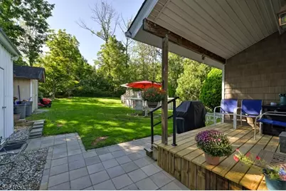 195 Millbrook Ave, Randolph Township, NJ 07869 - Photo 20