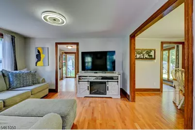 195 Millbrook Ave, Randolph Township, NJ 07869 - Photo 4