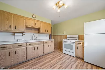 82 Fischer Ave, Nutley, NJ 07110 - Photo 12