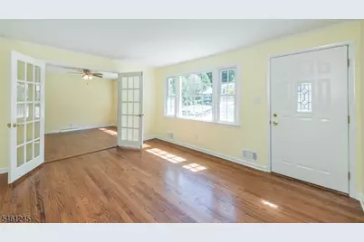 39 Warren Trail, Denville, NJ 07834 - Photo 2