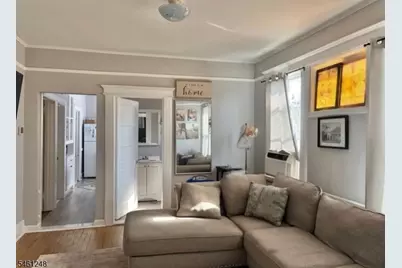 148 Little St, Belleville, NJ 07109 - Photo 2