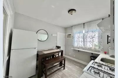 148 Little St, Belleville, NJ 07109 - Photo 4