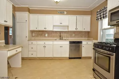 25 Stanley Ct, North Haledon, NJ 07508 - Photo 10