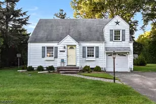 25 Stanley Ct, North Haledon, NJ 07508 - Photo 1