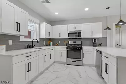 938 Madison Ave, Plainfield, NJ 07060 - Photo 12