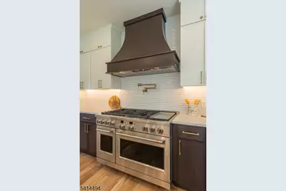 304 Greenwood Ave, Florham Park, NJ 07932 - Photo 8