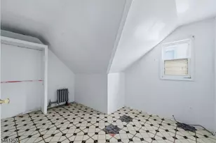 490 E 27th St, Paterson, NJ 07514 - Photo 32
