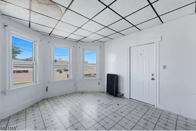 490 E 27th St, Paterson, NJ 07514 - Photo 18
