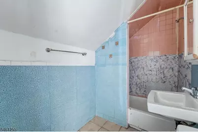 490 E 27th St, Paterson, NJ 07514 - Photo 36