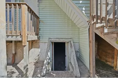 490 E 27th St, Paterson, NJ 07514 - Photo 38