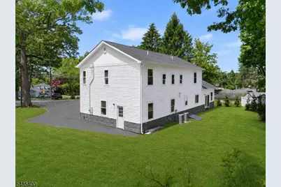 35 Stanhope Rd, Sparta Township, NJ 07871 - Photo 12