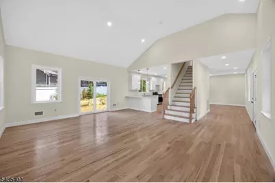 35 Stanhope Rd, Sparta Township, NJ 07871 - Photo 2