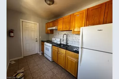 213 Spooner Ave, Plainfield, NJ 07060 - Photo 6