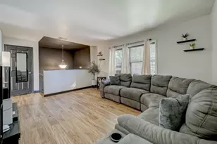 404 Lyndale St, Phillipsburg, NJ 08865 - Photo 8