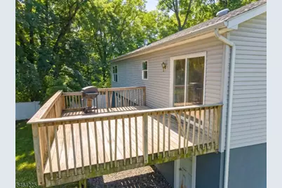 404 Lyndale St, Phillipsburg, NJ 08865 - Photo 28