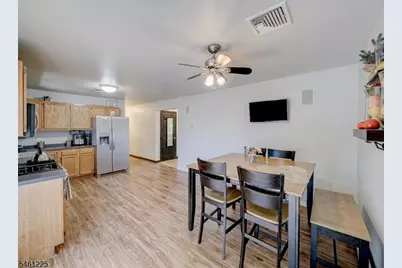 404 Lyndale St, Phillipsburg, NJ 08865 - Photo 6