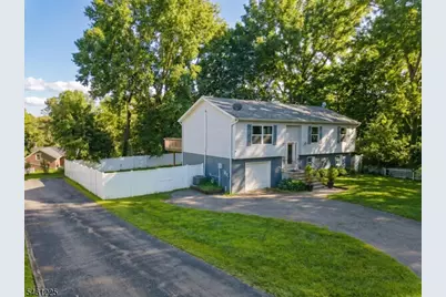 404 Lyndale St, Phillipsburg, NJ 08865 - Photo 26