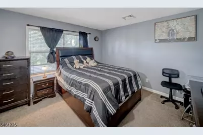 404 Lyndale St, Phillipsburg, NJ 08865 - Photo 12