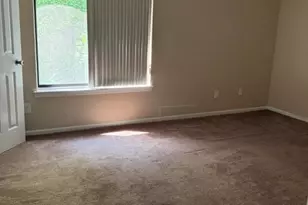 10182 Dell Pl, Stanhope, NJ 07874 - Photo 12