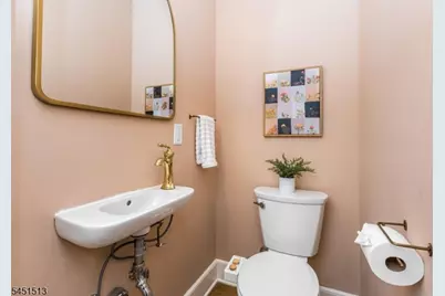 88 Lawrence Ave, West Orange Township, NJ 07052 - Photo 22