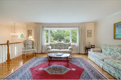 57 Robbins Ave, Berkeley Heights Township, NJ 07922 - Photo 8