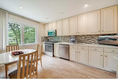 57 Robbins Ave, Berkeley Heights Township, NJ 07922 - Photo 18