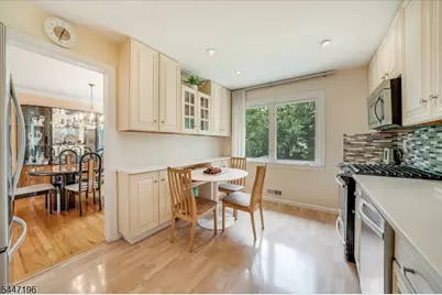 57 Robbins Ave, Berkeley Heights Township, NJ 07922 - Photo 14