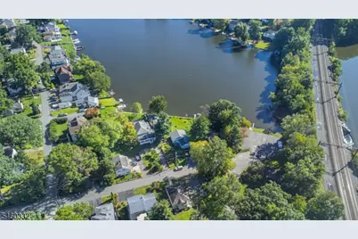 25 S Shore Rd, Denville, NJ 07834 - Photo 12