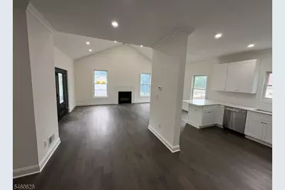 46 Kearney St, Dover, NJ 07801 - Photo 18